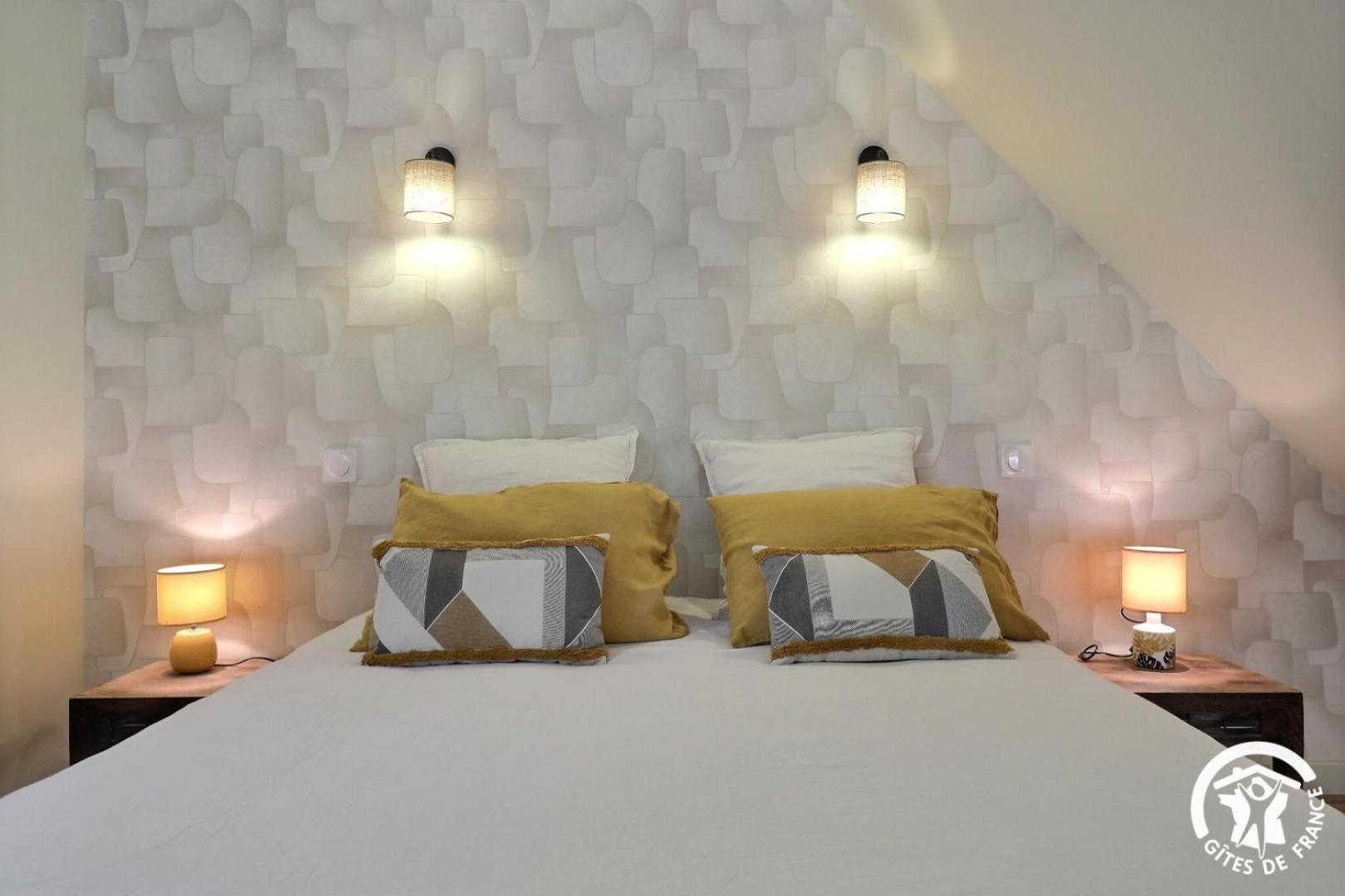 Bed and Breakfast Le Jardin De Quercus Bazouges-la-Pérouse Esterno foto